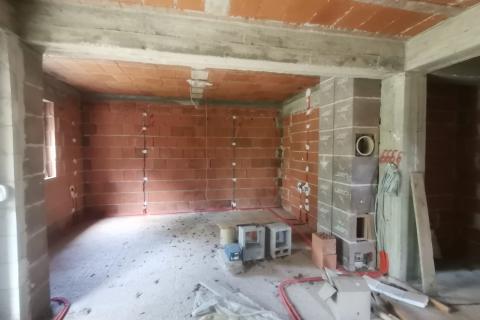 OTOK KRK,DOBRINJ-kuća sa tri apartmana i građevinskim terenom 