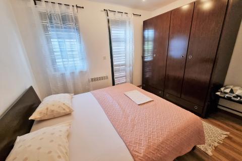 Istra, Rovinj, centar - dvosoban stan 80 m2 na 1. katu