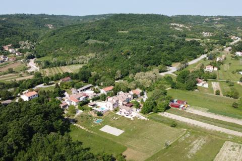 ISTRIA, PIĆAN - 3 holiday homes for 22 people 4500 m2 garden!