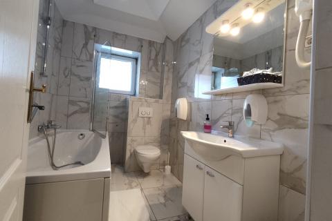 Velika Gorica, hotel 1.300 m2, 25 soba, wellness