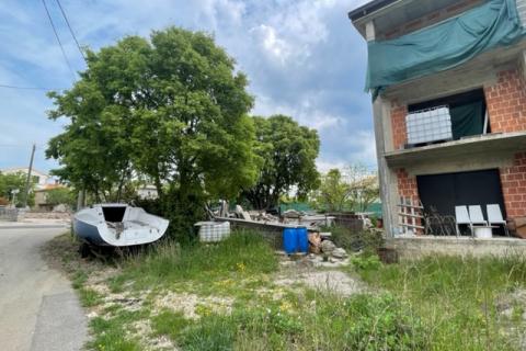 Die Insel Krk, Sottovento, Wohnung im Bau, 52 m2, 2 Schlafzimmer + Wohnzimmer, Meerblick