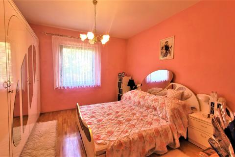 Istra, Savudrija,okolica-Dvojna kuća s dva stana udaljena 1,5 km od mora