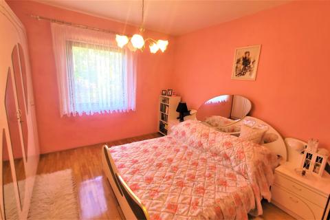 Istra, Savudrija,okolica-Dvojna kuća s dva stana udaljena 1,5 km od mora