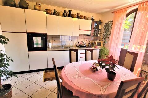 Istra, Savudrija,okolica-Dvojna kuća s dva stana udaljena 1,5 km od mora