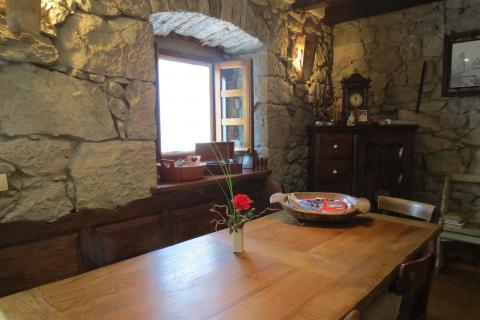 Roč - okolica , Prekrasna autohtona kuća na osami