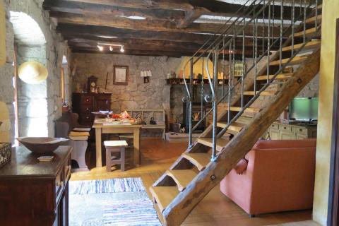 Roč - okolica , Prekrasna autohtona kuća na osami