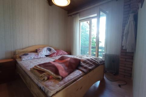 Mrežnički Novaki,kuća-prvi red do rijeke Mrežnice, 145 m2