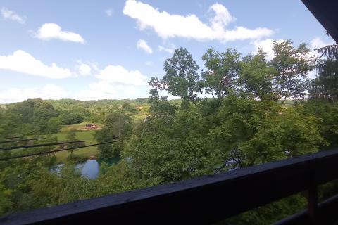 Mrežnički Novaki,kuća-prvi red do rijeke Mrežnice, 145 m2