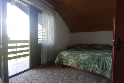 Mrežnički Novaki,kuća-prvi red do rijeke Mrežnice, 145 m2