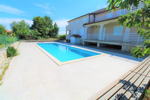 Дом Rovinjsko Selo, Rovinj, 260m2