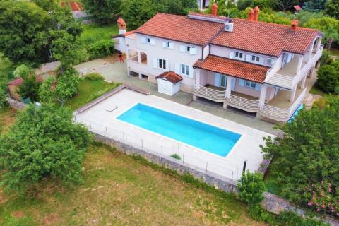 Дом Rovinjsko Selo, Rovinj, 260m2