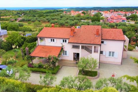 Дом Rovinjsko Selo, Rovinj, 260m2