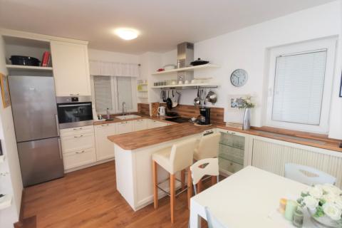 Otok Pag- obiteljska vila u mediteranskom stilu