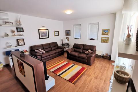 Otok Pag- obiteljska vila u mediteranskom stilu