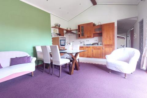 Rijeka, Srdoči, 3S+DB stan s vlastitom okućnicom i pogledom na more