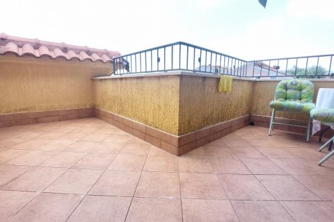 Rijeka, Srdoči, 3S+DB stan s vlastitom okućnicom i pogledom na more