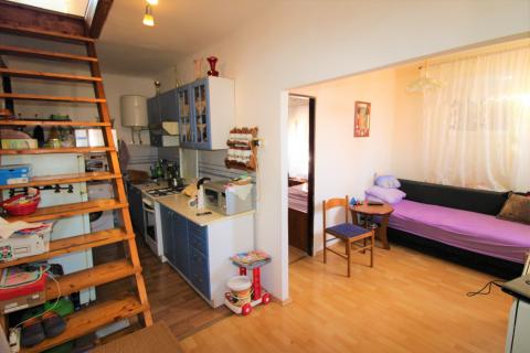 Rovinj,stari grad ,dvoetažni stan 45m2 na odličnoj lokaciji