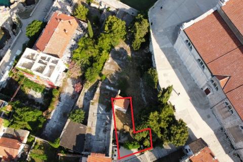 Земельный участок строительного назначения Rovinj, 144m2