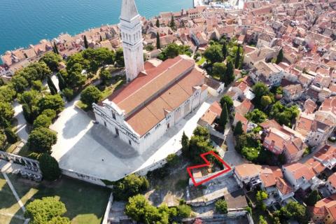Земельный участок строительного назначения Rovinj, 144m2