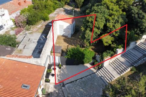 Земельный участок строительного назначения Rovinj, 144m2
