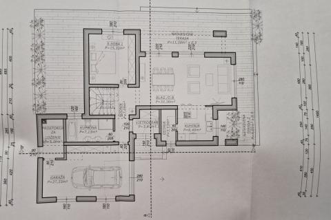 Građevinski teren sa dozvolom za gradnju 539 m2