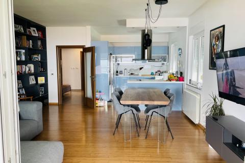 KASTAV, Rubeši - Dvoetažni stan 119 m2 + 2 Garaže