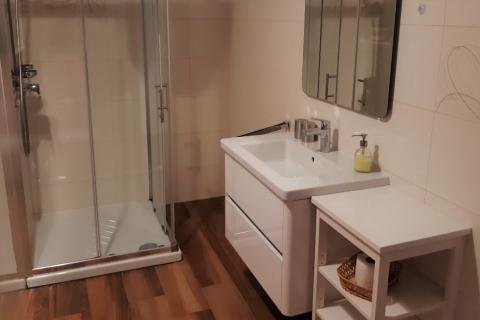 Istra, Kringa okolica - prekrasna kamena vila