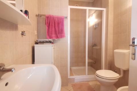 Einfamilienhaus/Wohnhaus Krk, 450m2