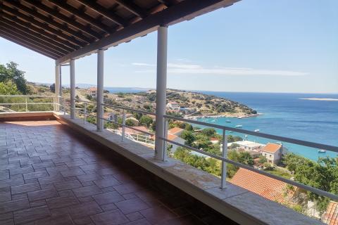 Einfamilienhaus/Wohnhaus Krk, 450m2