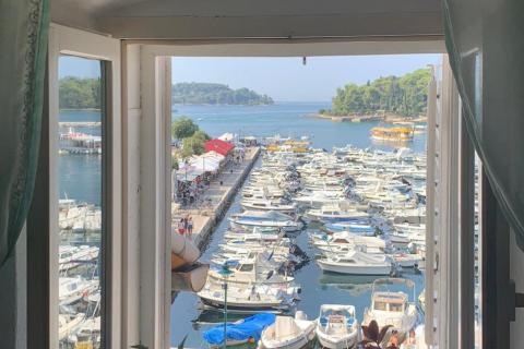 Rovinj, jedinstven stan s terasom