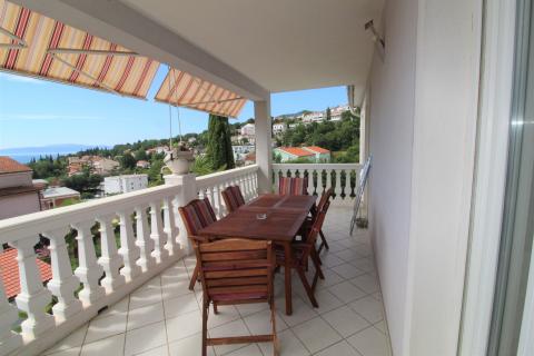 OPATIJA - IČIĆI - stan u blizini mora s okućnicom, pogled