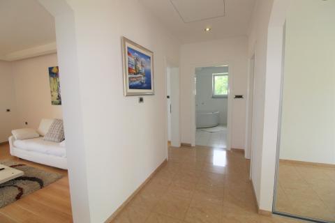 OPATIJA - IČIĆI - stan u blizini mora s okućnicom, pogled