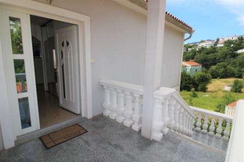 OPATIJA - IČIĆI - stan u blizini mora s okućnicom, pogled