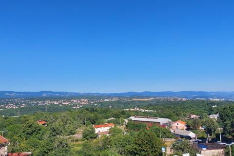 Kastav, Centar, 2S + DB, sa terasom i pogledom na more