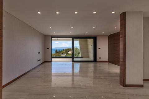 INSEL KRK, MALINSKA-Luxus-Wohnung mit Pool 80 Meter vom Strand entfernt