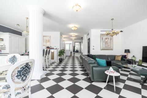 Rovinj,luksuzna kuća s bazenom u centru