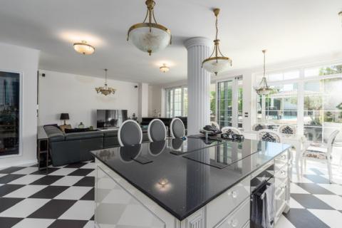 Rovinj,luksuzna kuća s bazenom u centru