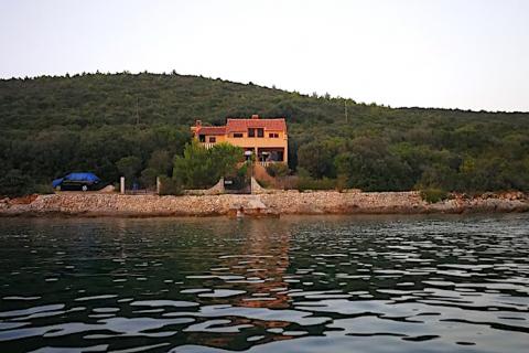 ZADAR - Otok Rivanj - 1. red do mora