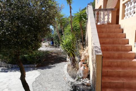 ZADAR - Otok Rivanj - 1. red do mora