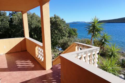 ZADAR - Otok Rivanj - 1. red do mora