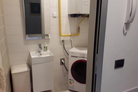 Istra,Pula,stan u novijoj zgradi u centru grada