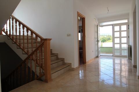 Viškovo, Dovičići, predivna kuća 520m2 s dva stana, velikom garažom i urednom okućnicom.