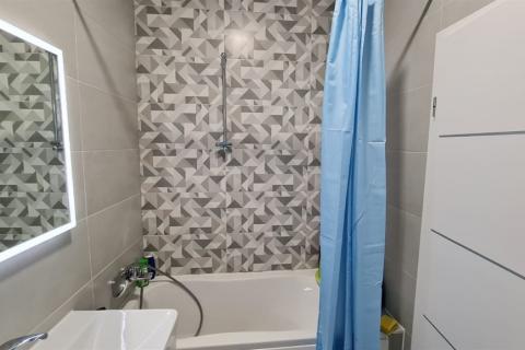 Rijeka, Centar, predivan 1S+DB stan površine 55m2 s pogledom na more