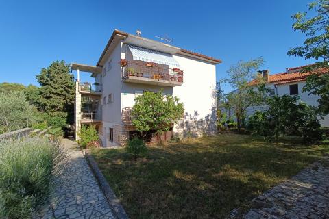 Hiša Veli vrh, Pula, 450m2