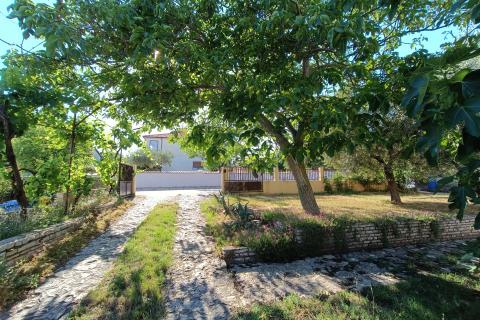 Hiša Veli vrh, Pula, 450m2