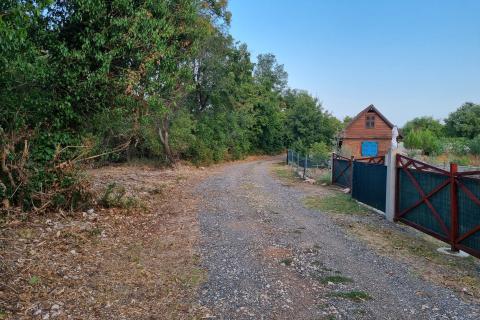 Istra, Šišan poljoprivredno zemljište 648 m2