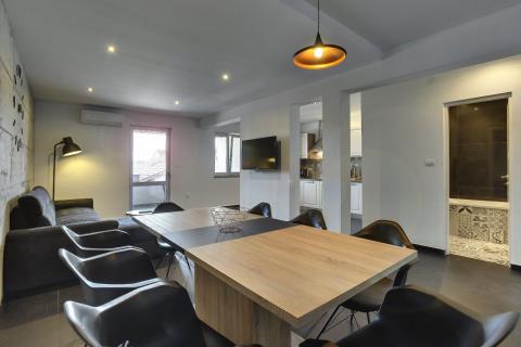 Pula, predivan stan na Valdebeku