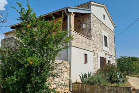 Huis Mugeba, Poreč, 180m2