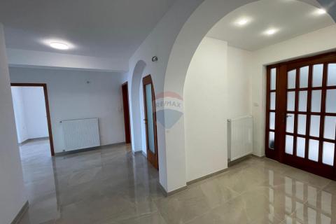House Opatija - Centar, Opatija, 604m2