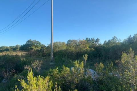 Bale, St. Meneghetti,  poljoprivredno zemljište od 36240 m2 